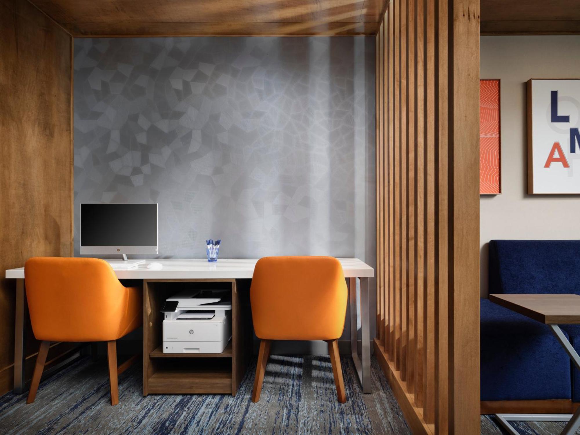 Holiday Inn Express & Suites Lima By Ihg Екстериор снимка